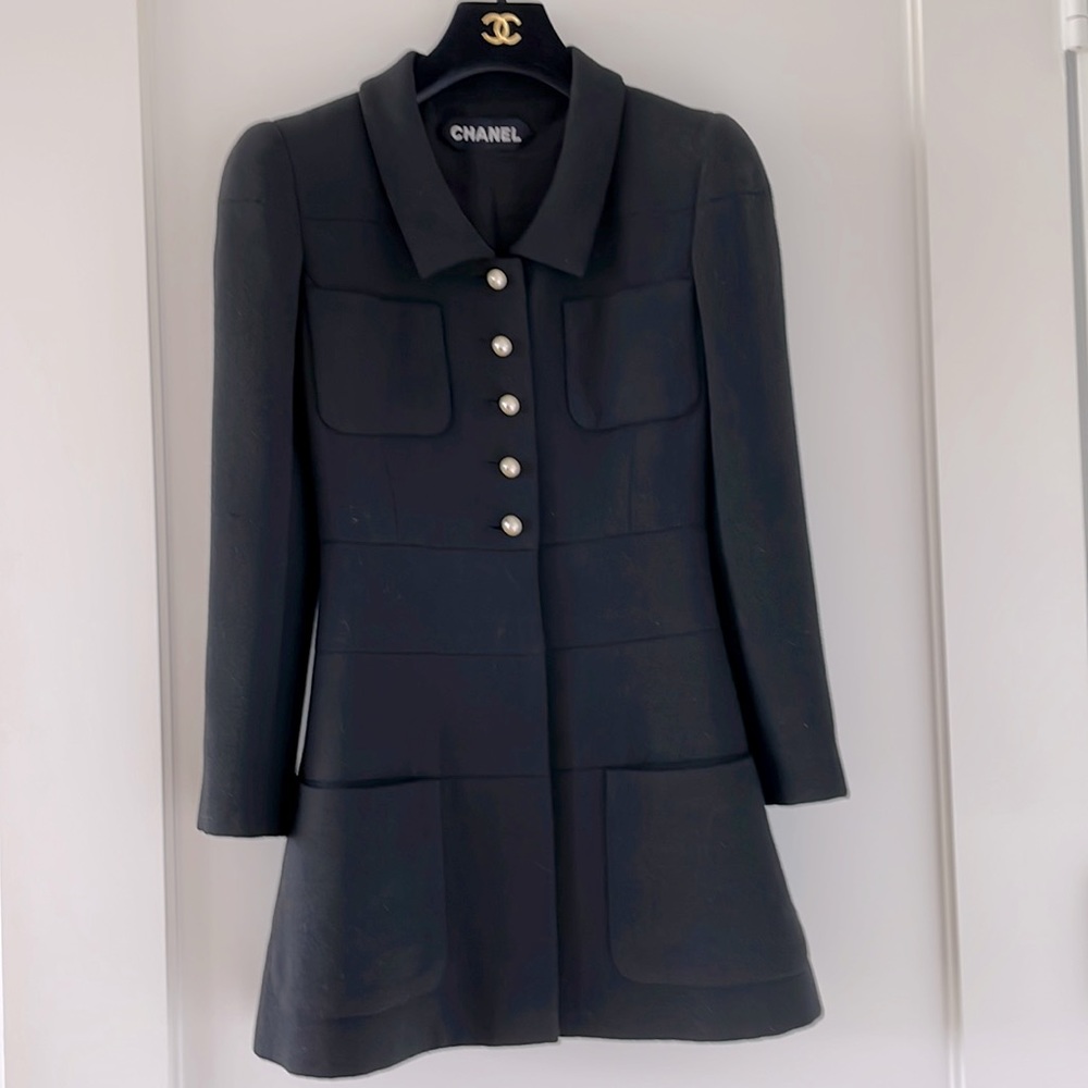 CHANEL Vintage Authentic Black Jacket Pearl Buttons - Picture 6 of 16